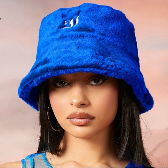 Fluffy Blue Bucket Hat - Picture 4 of 5